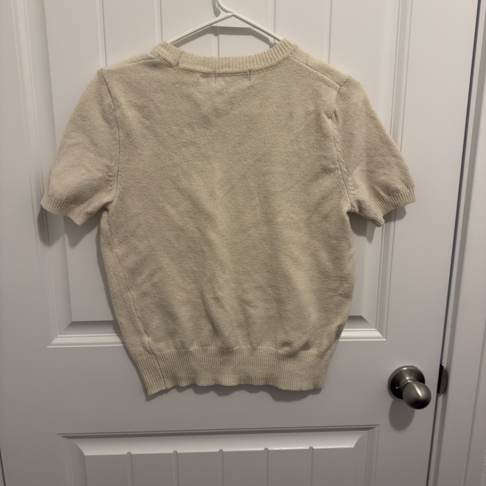 Truth Buy Republic‎ Ivory Short Sleeve Sweater Size Medium - Picture 2 of 6